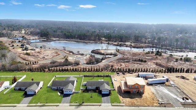 191 Flower Road, Shirley, NY 11967