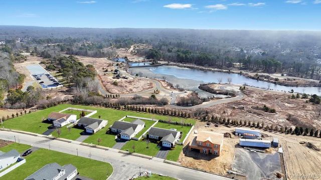 191 Flower Road, Shirley, NY 11967