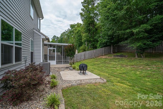 612 Augustus Lane, Mount Holly, NC 28120