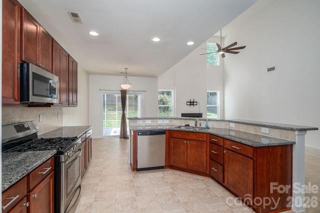 612 Augustus Lane, Mount Holly, NC 28120