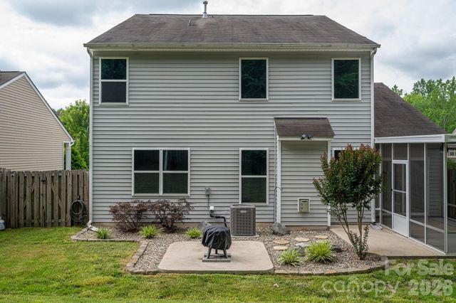 612 Augustus Lane, Mount Holly, NC 28120