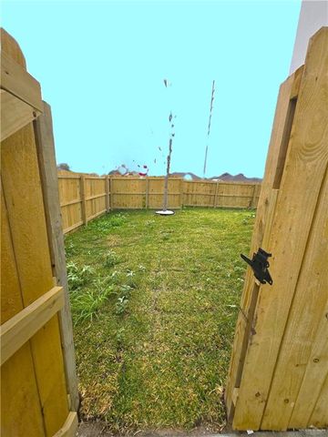 3201 Magdalena Street 10, Mission, TX 78573