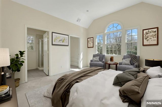 62 E Crescent, Mahwah, NJ 07430