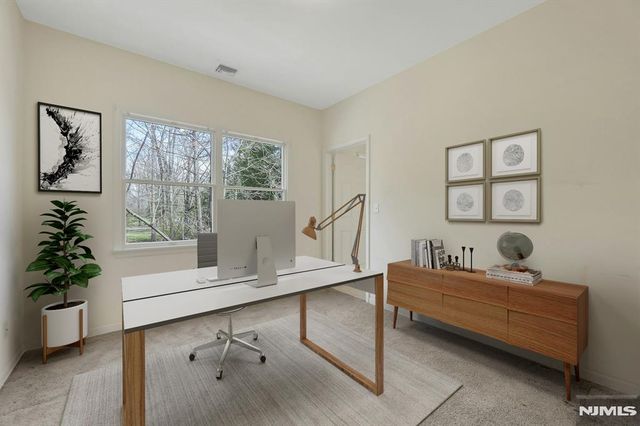 62 E Crescent, Mahwah, NJ 07430