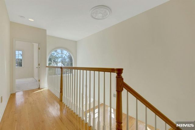 62 E Crescent, Mahwah, NJ 07430