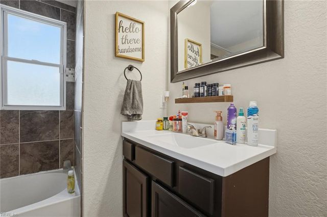 702 Bethel RD, Chesapeake, VA 23325