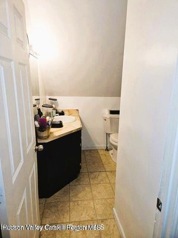 10 Calico Lane, Claverack, NY 12513