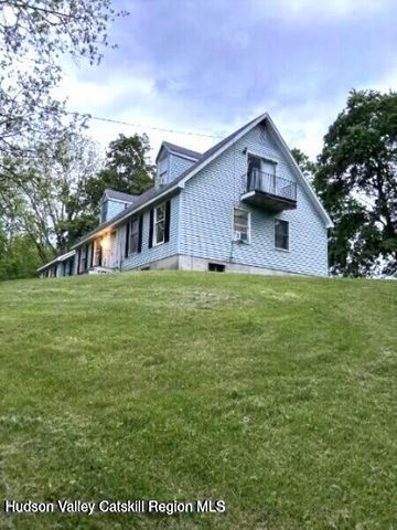 10 Calico Lane, Claverack, NY 12513