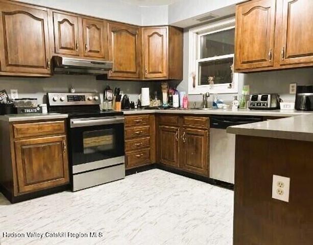 10 Calico Lane, Claverack, NY 12513