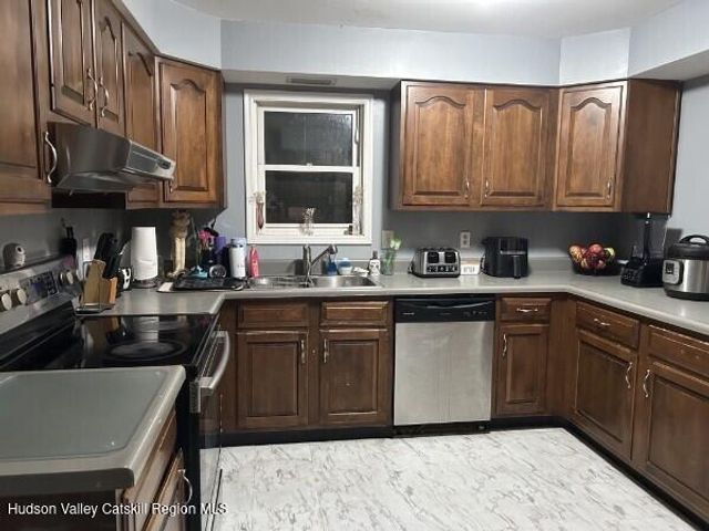 10 Calico Lane, Claverack, NY 12513