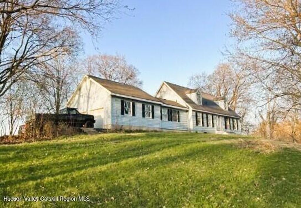 10 Calico Lane, Claverack, NY 12513