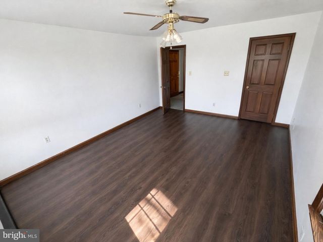 1585 MARILYN CT, Chambersburg, PA 17202