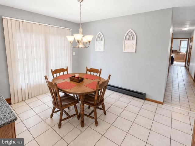 1585 MARILYN CT, Chambersburg, PA 17202