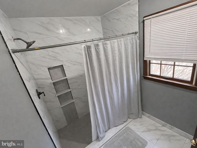 1585 MARILYN CT, Chambersburg, PA 17202