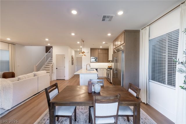 11552 Observation Point Avenue, Las Vegas, NV 89138