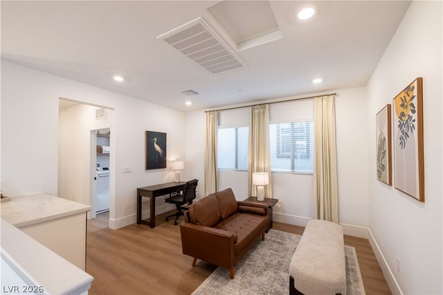11552 Observation Point Avenue, Las Vegas, NV 89138