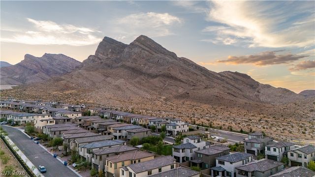 11552 Observation Point Avenue, Las Vegas, NV 89138