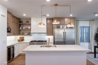 11552 Observation Point Avenue, Las Vegas, NV 89138
