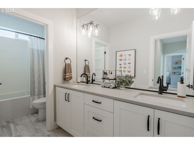 27763 Sw MARIGOLD Ter, Wilsonville, OR 97070