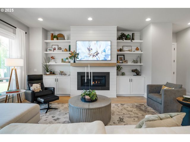 27763 Sw MARIGOLD Ter, Wilsonville, OR 97070