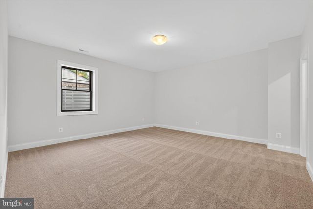 613 BLACKSTONE TER NW, Vienna, VA 22180