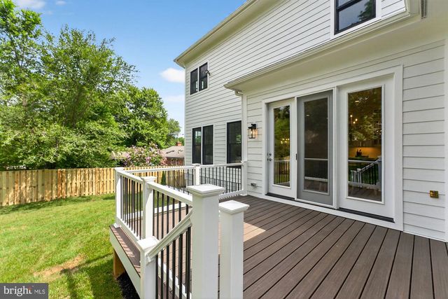 613 BLACKSTONE TER NW, Vienna, VA 22180