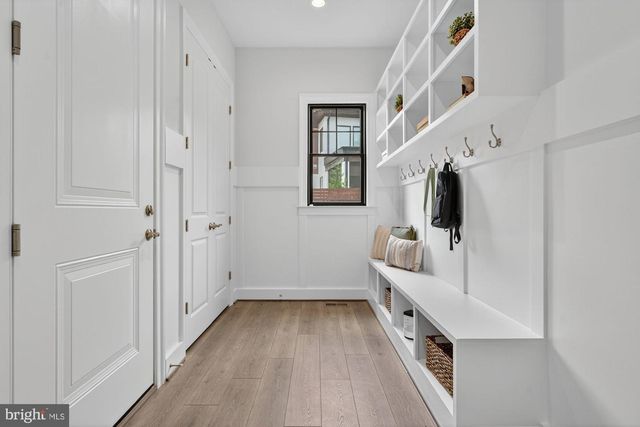 613 BLACKSTONE TER NW, Vienna, VA 22180