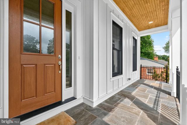 613 BLACKSTONE TER NW, Vienna, VA 22180