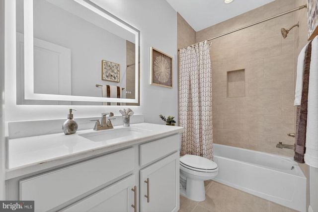 613 BLACKSTONE TER NW, Vienna, VA 22180