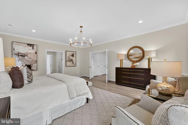 613 BLACKSTONE TER NW, Vienna, VA 22180