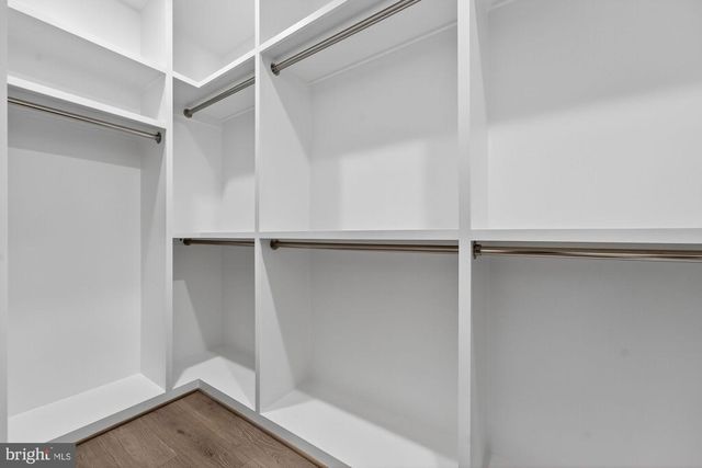 613 BLACKSTONE TER NW, Vienna, VA 22180