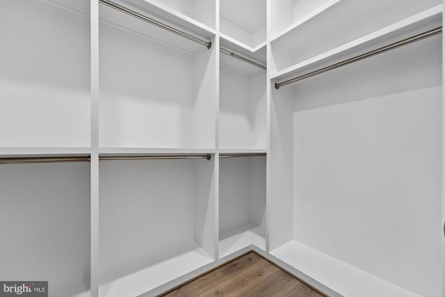 613 BLACKSTONE TER NW, Vienna, VA 22180