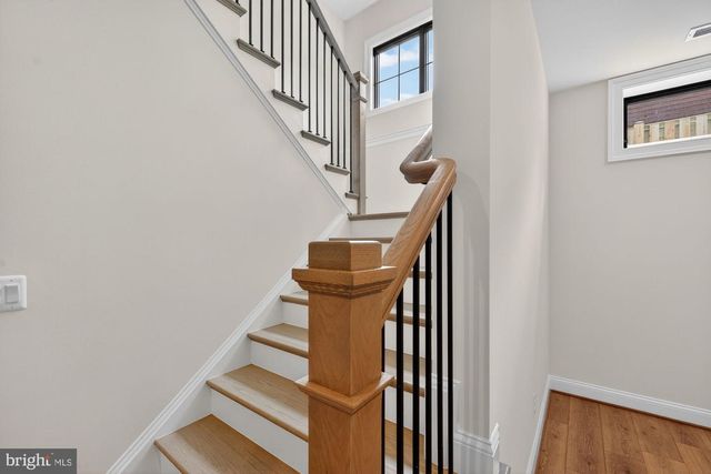 613 BLACKSTONE TER NW, Vienna, VA 22180