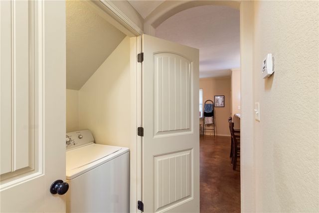 504 Deacon Drive W, College Station, TX 77845