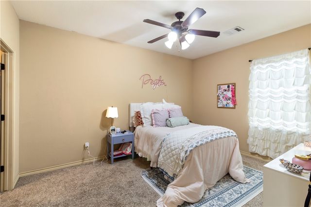 504 Deacon Drive W, College Station, TX 77845