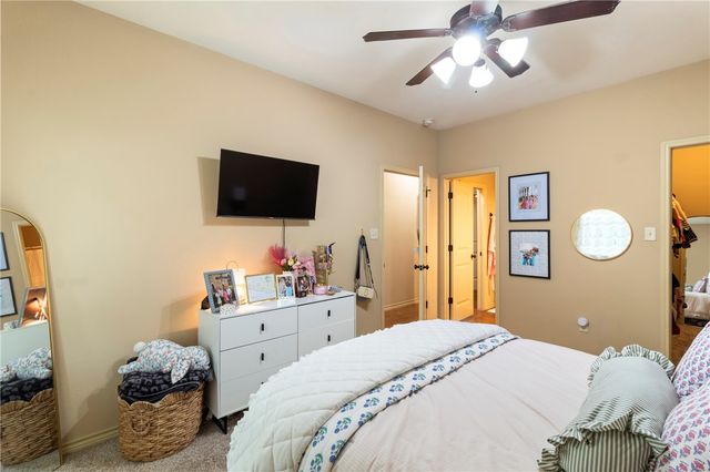 504 Deacon Drive W, College Station, TX 77845