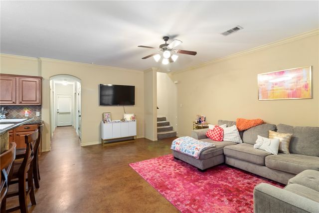 504 Deacon Drive W, College Station, TX 77845