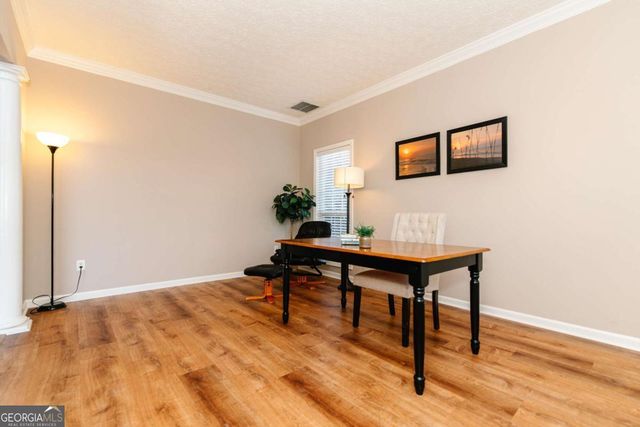 425 Martin Creek Way, Lawrenceville, GA 30045