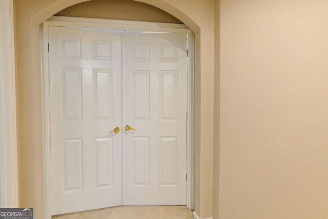 425 Martin Creek Way, Lawrenceville, GA 30045