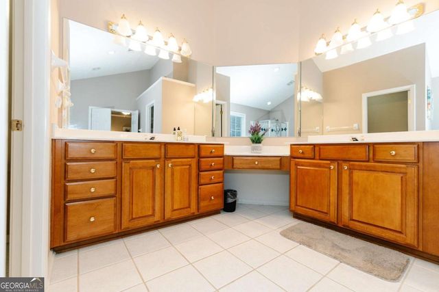 425 Martin Creek Way, Lawrenceville, GA 30045