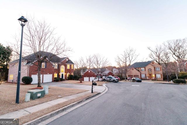 425 Martin Creek Way, Lawrenceville, GA 30045