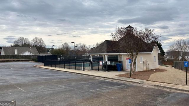 425 Martin Creek Way, Lawrenceville, GA 30045