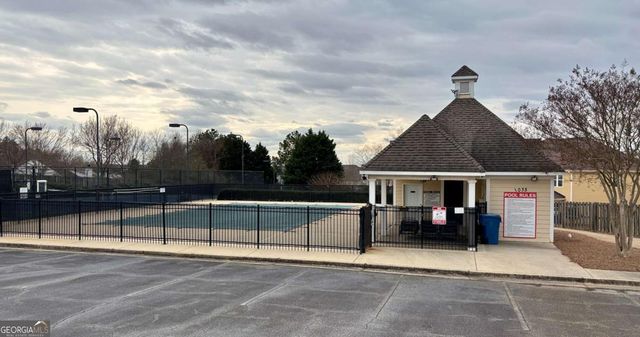 425 Martin Creek Way, Lawrenceville, GA 30045