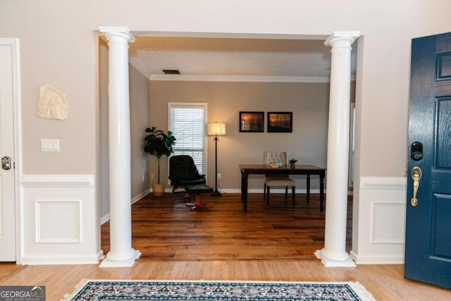 425 Martin Creek Way, Lawrenceville, GA 30045