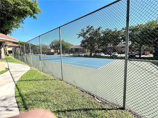741 NW 104TH Avenue 203, Pembroke Pines, FL 33026