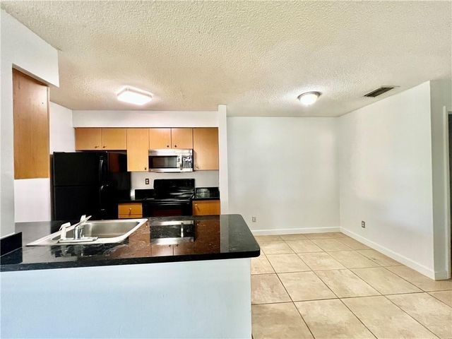 741 NW 104TH Avenue 203, Pembroke Pines, FL 33026