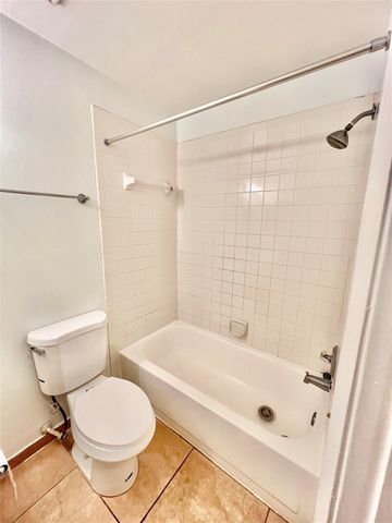 741 NW 104TH Avenue 203, Pembroke Pines, FL 33026