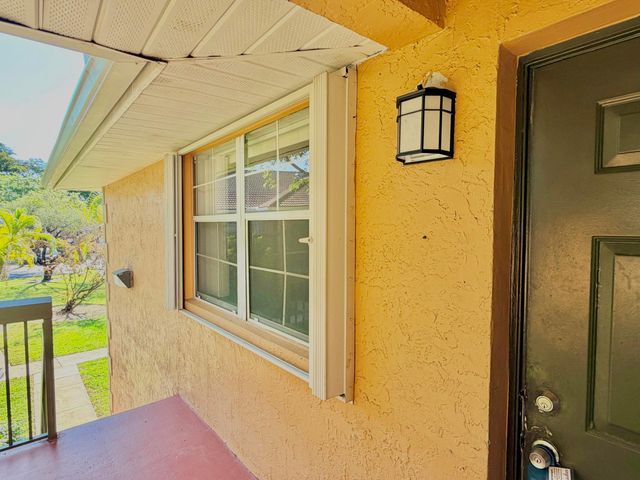 741 NW 104TH Avenue 203, Pembroke Pines, FL 33026