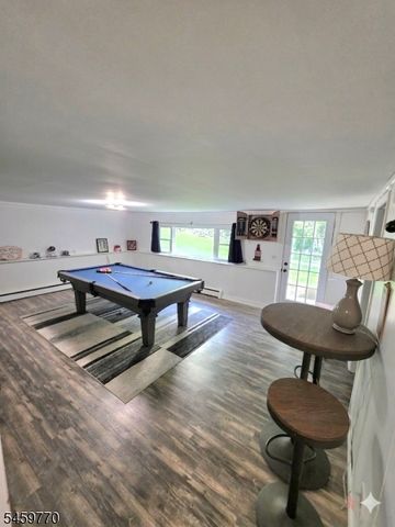 4 Adams Dr, Ogdensburg Boro, NJ 07439