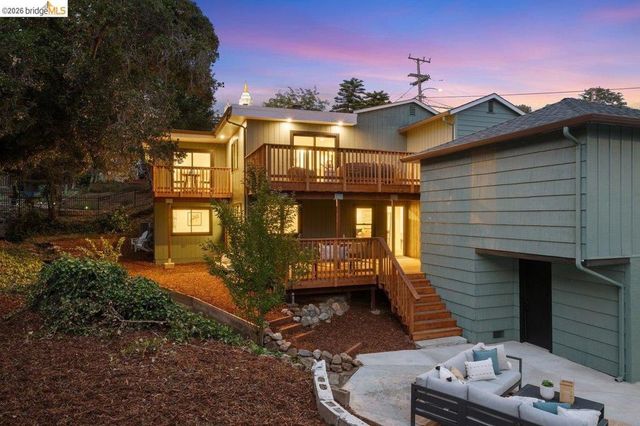 4207 Laguna Ave, Oakland, CA 94602
